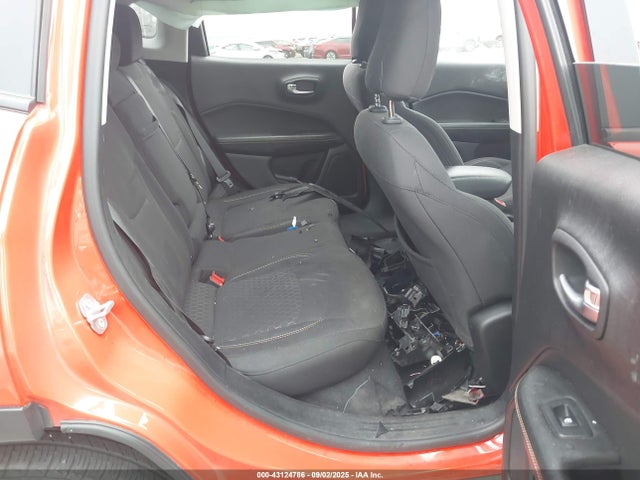 3C4NJDABXJT457154 Jeep 2018