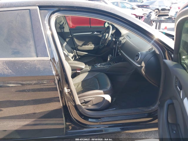 2015 AUDI A3 WAUACGFF4F1129276 Photo 4