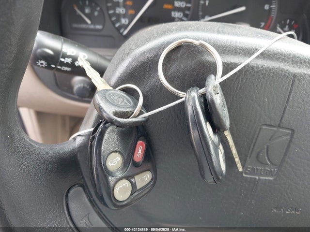 1999 Saturn Sl2 მანქანა იყიდება აუქციონზე, vin: 1G8ZK5279XZ155705, აუქციონის ნომერი: 43124889