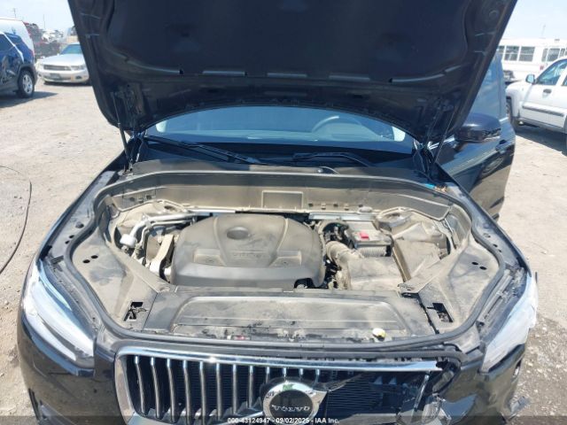 2022 VOLVO XC90 YV4102CK7N1871540 Photo 9