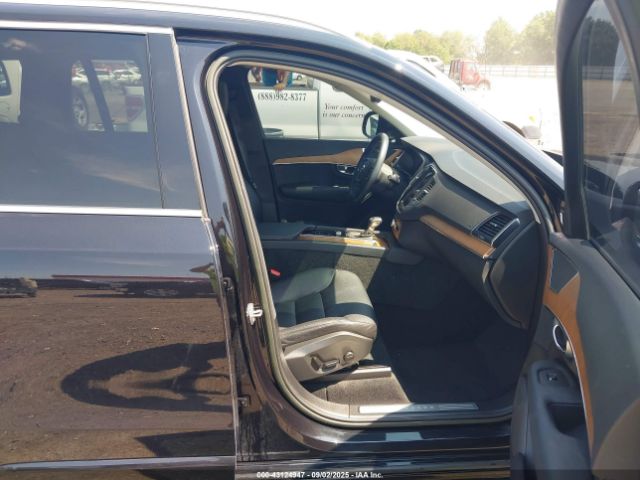 2022 VOLVO XC90 YV4102CK7N1871540 Photo 4