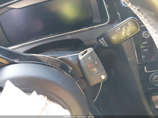 2018 VOLKSWAGEN GOLF R WVWWF7AU7JW207907 Photo 10