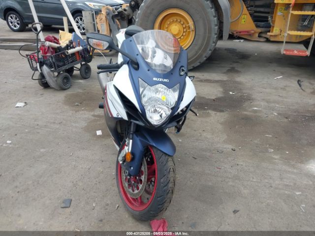 2024 SUZUKI GSX-R600 JS1GN7FA7R7100314 Photo 4