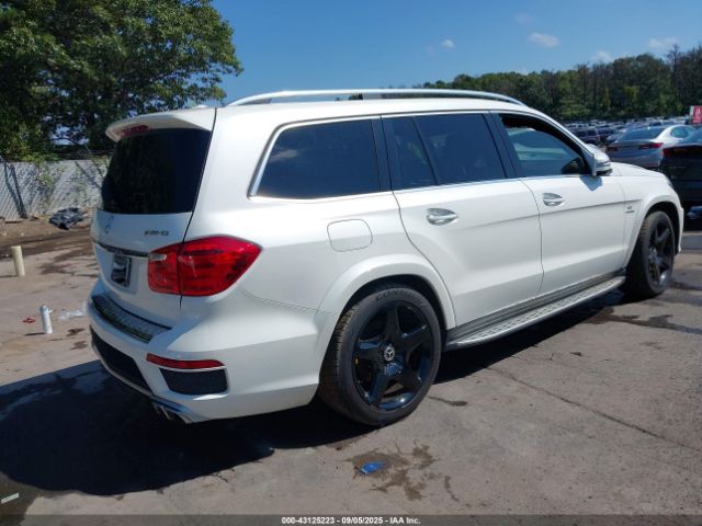 2015 MERCEDES-BENZ GL 63 AMG 4JGDF7EE9FA534755 Photo 3
