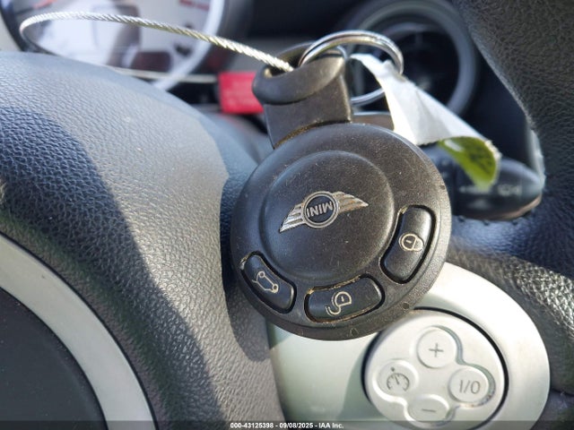2009 MINI COOPER WMWMF33599TW75377 Photo 10