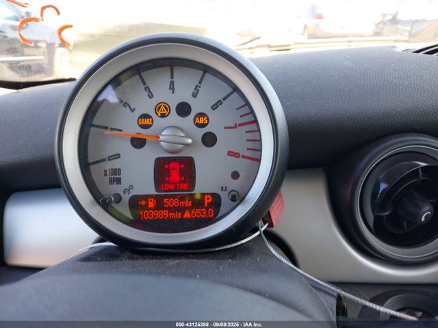 2009 MINI COOPER WMWMF33599TW75377 Photo 6