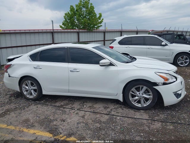 Nissan Altima 2015 1N4AL3AP1FC267329 Image 13