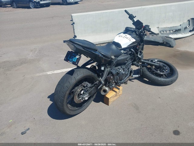 JYARM32E5RA008569 Yamaha Mtn690 (mt-07)
