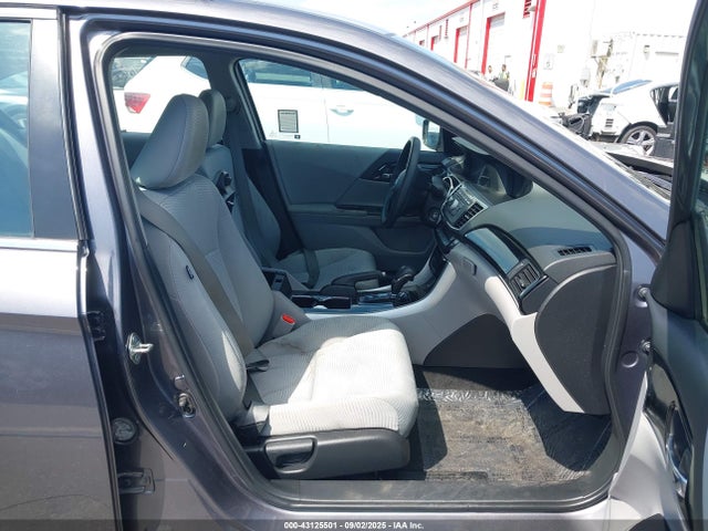 1HGCR2F33HA054318 Honda k24w1