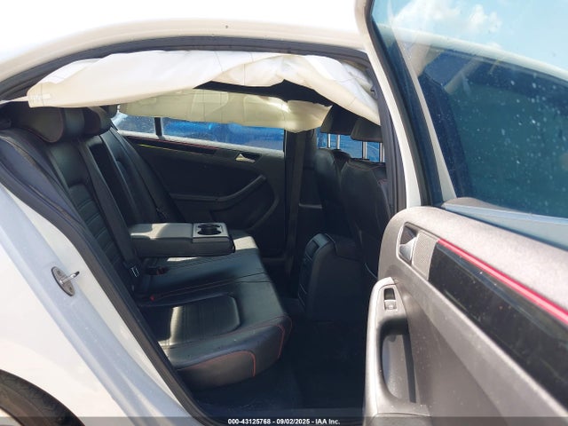3VW5T7AJXHM261946 Volkswagen 2.0 tsi