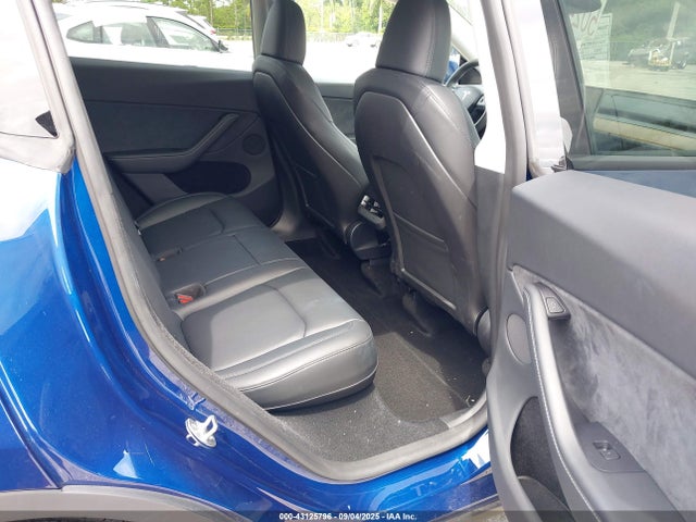 2023 TESLA MODEL Y 7SAYGDEE3PA193251 Photo 7