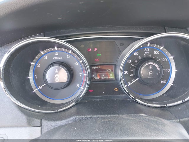 5NPEB4AC1EH833235 Hyundai gamma