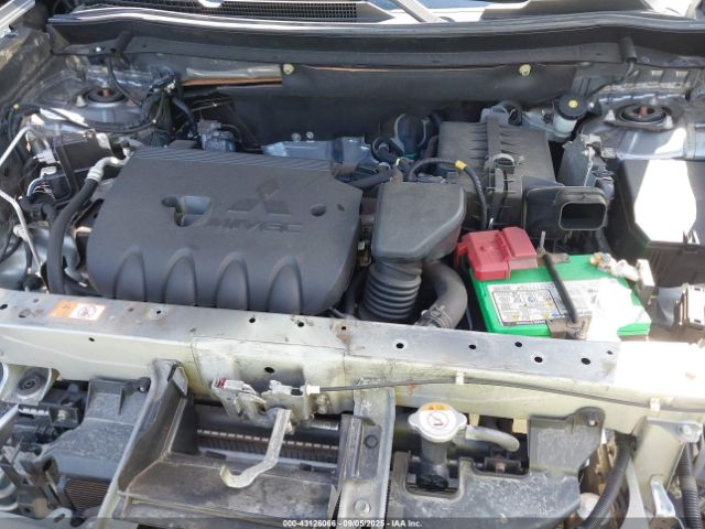 2018 MITSUBISHI OUTLANDER JA4AZ3A38JZ005197 Photo 9