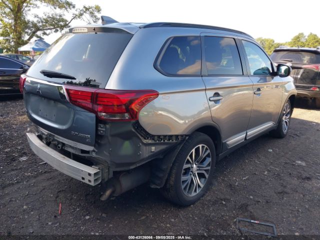 2018 MITSUBISHI OUTLANDER JA4AZ3A38JZ005197 Photo 3