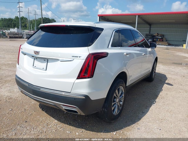 2021 CADILLAC XT5 1GYKNCR44MZ162940 Photo 3