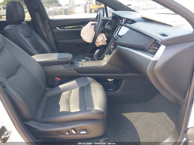 2021 CADILLAC XT5 1GYKNCR44MZ162940 Photo 4