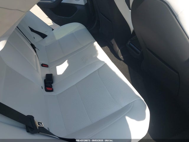 2025 TESLA MODEL 3 5YJ3E1EA7SF994883 Photo 7