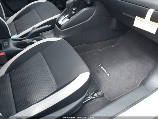 43126106 :رقم المزاد ، 3N1CN8EV9NL852281 vin ، 2022 Nissan Versa 1.6 Sv Xtronic Cvt مزاد بيع