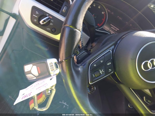 2017 AUDI A4 WAUBNAF43HN011208 Photo 10