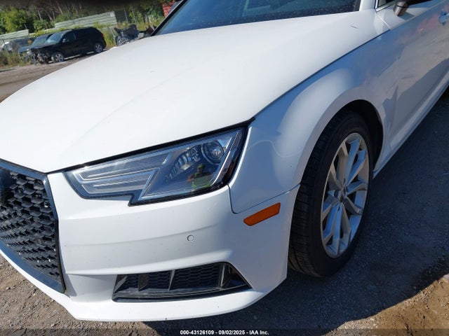 2017 AUDI A4 WAUBNAF43HN011208 Photo 5