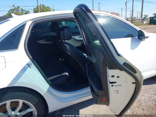 2017 AUDI A4 WAUBNAF43HN011208 Photo 7