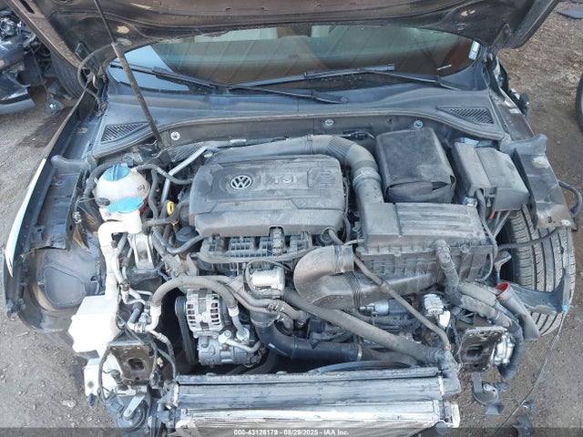 1VWAT7A38FC101062 Volkswagen Passat
