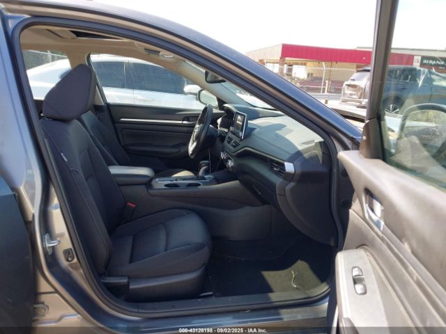 2019 NISSAN ALTIMA 1N4BL4DV7KC105378 Photo 4