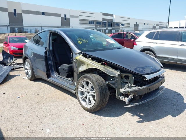 2023 TESLA MODEL Y 7SAYGDEE1PA150737 Photo 0