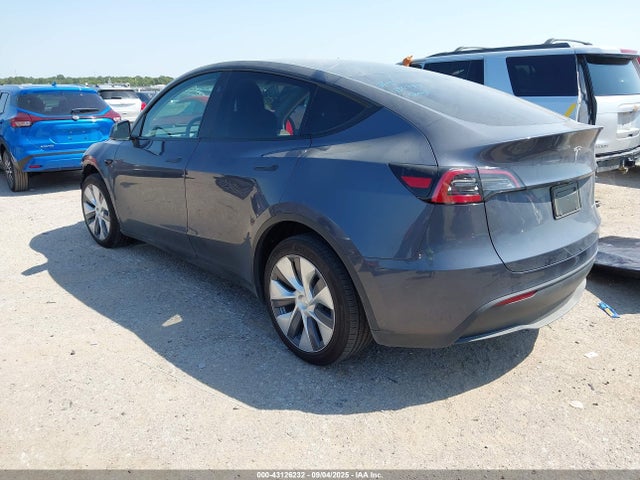 2023 TESLA MODEL Y 7SAYGDEE1PA150737 Photo 2