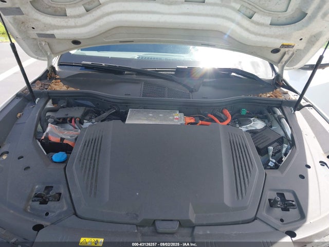 2019 AUDI E-TRON WA1LAAGE4KB024966 Photo 9