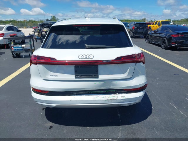 2019 AUDI E-TRON WA1LAAGE4KB024966 Photo 5