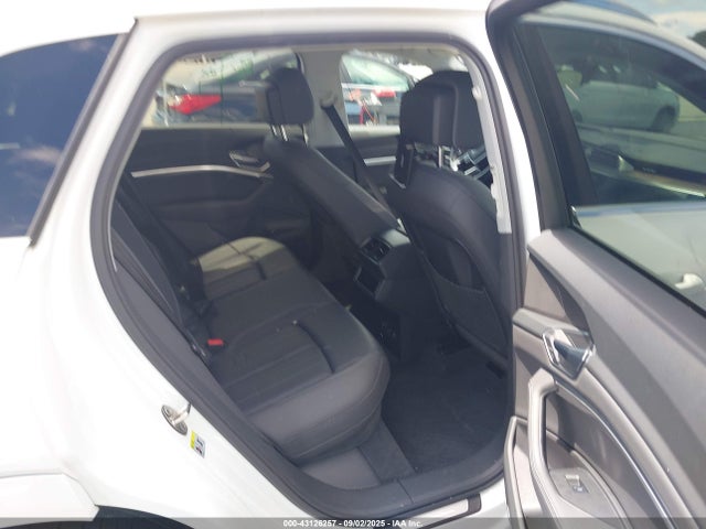 2019 AUDI E-TRON WA1LAAGE4KB024966 Photo 7
