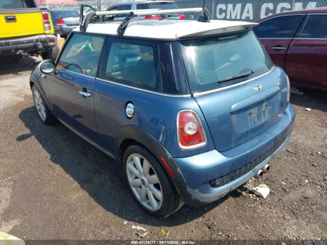 2010 MINI COOPER S WMWMF7C58ATX45074 Photo 2