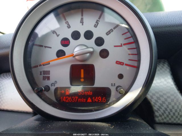 2010 MINI COOPER S WMWMF7C58ATX45074 Photo 6