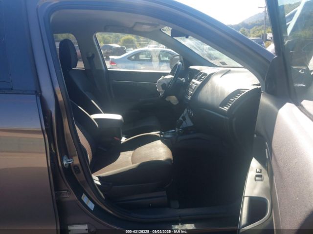 2017 MITSUBISHI OUTLANDER SPORT JA4AR3AU3HZ058277 Photo 4