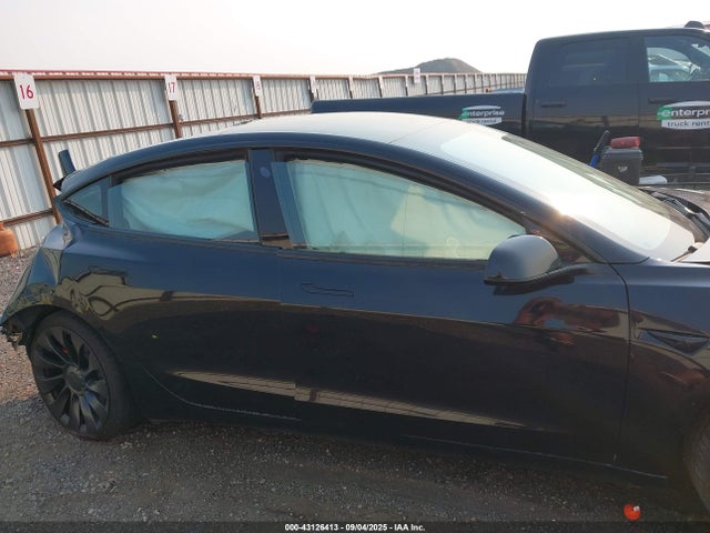 Tesla 2022 2022 5YJ3E1EC3NF330232 Image 12