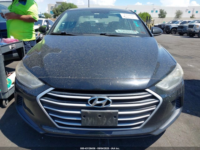 5NPD84LF1HH170917 Hyundai 2017