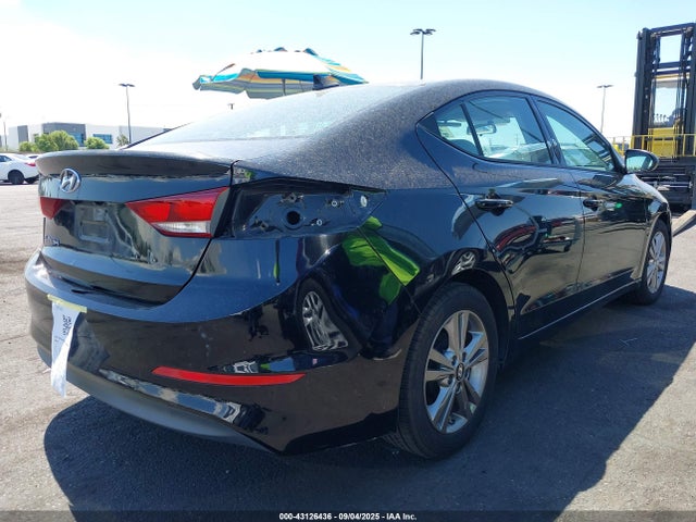 5NPD84LF1HH170917 Hyundai 2017