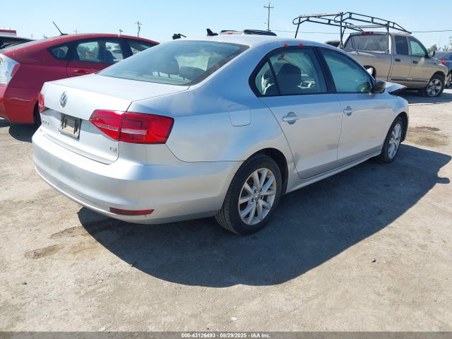 3VWD17AJ8FM354012 Volkswagen 1.8t
