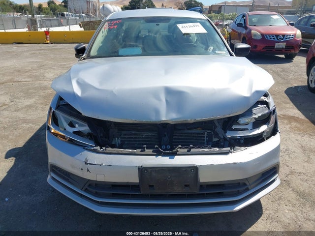 3VWD17AJ8FM354012 Volkswagen 1.8t