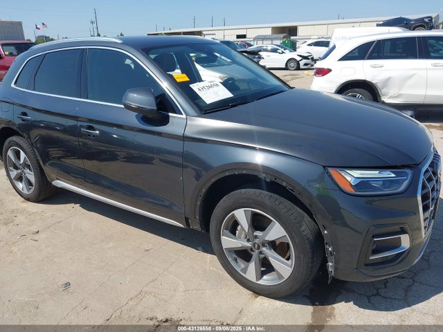 Audi Q5 2024 WA1BBAFY4R2024528 Image 35