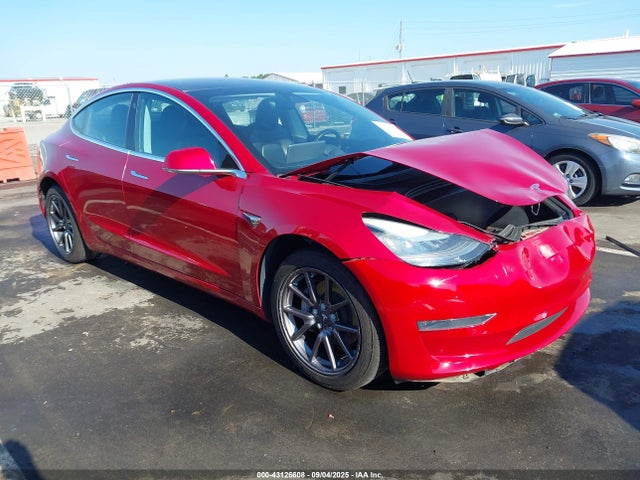 2018 TESLA MODEL 3 5YJ3E1EA5JF153918 Photo 0