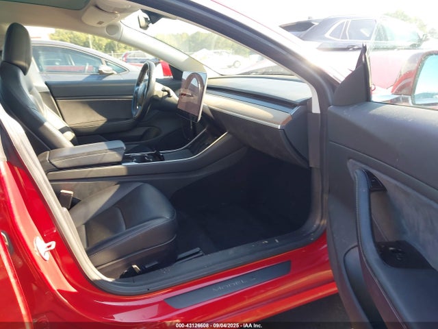 2018 TESLA MODEL 3 5YJ3E1EA5JF153918 Photo 4