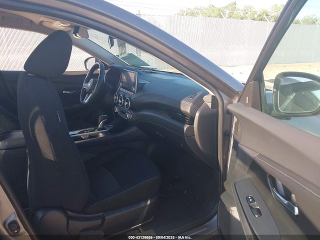 3N1AB8CV1NY272285 Nissan Sentra Sv Xtronic Cvt