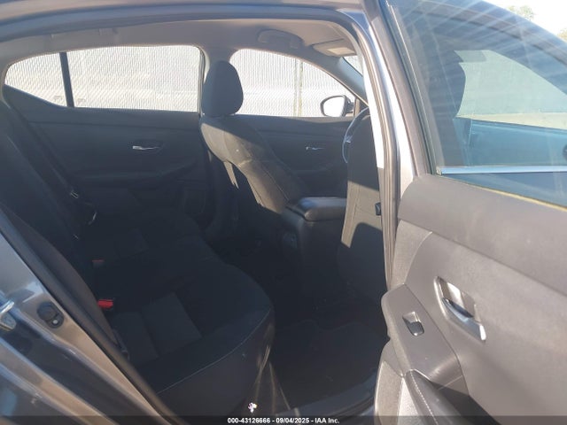 3N1AB8CV1NY272285 Nissan Sentra Sv Xtronic Cvt