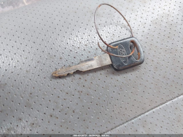 Ford 2019 2019 1FDWE4F68KDC03546 Image 11