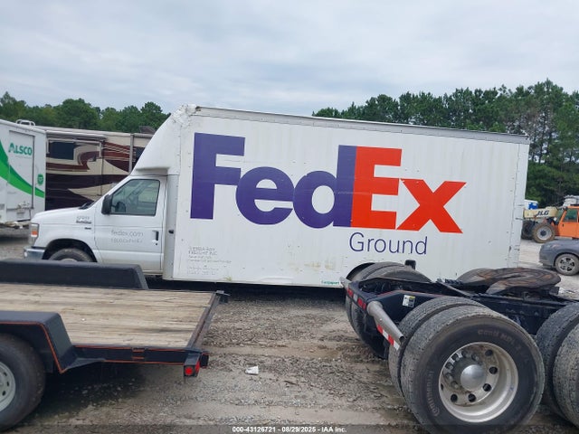 Ford 2019 2019 1FDWE4F68KDC03546 Image 14