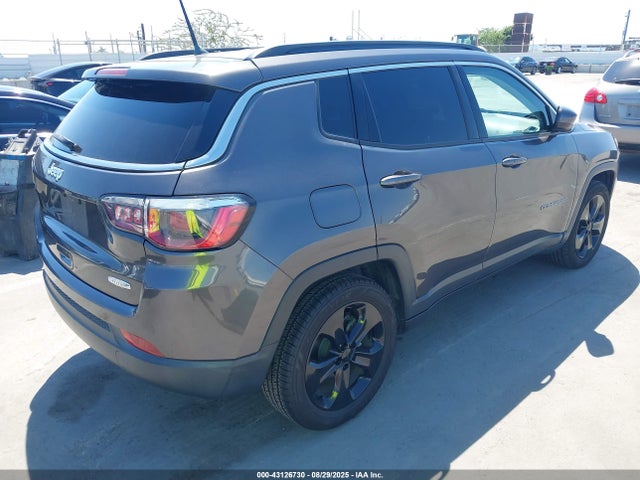 3C4NJCBB8JT466380 Jeep Compass