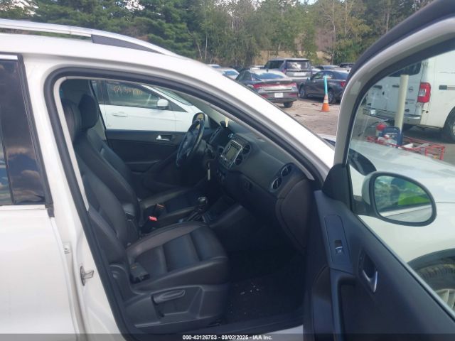 2012 VOLKSWAGEN TIGUAN WVGBV7AXXCW610368 Photo 4