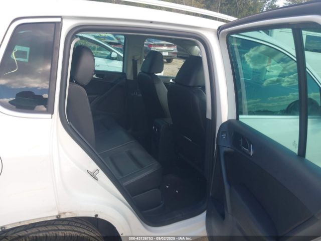 2012 VOLKSWAGEN TIGUAN WVGBV7AXXCW610368 Photo 7